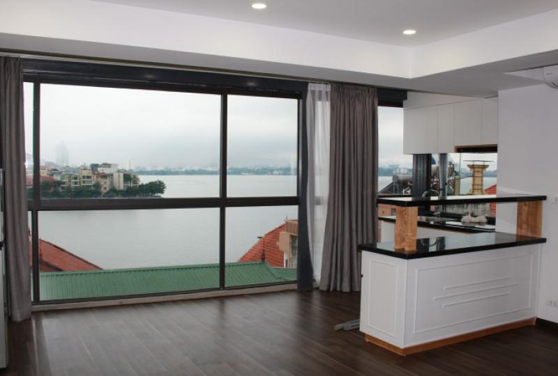 Top floor lakeview 01 bedroom apartment for rent in Xuan Dieu