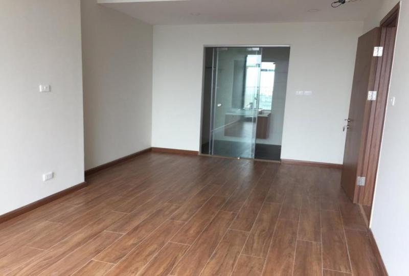 Unfurnished apartment in Discovery Complex for rent with 3 bedrooms