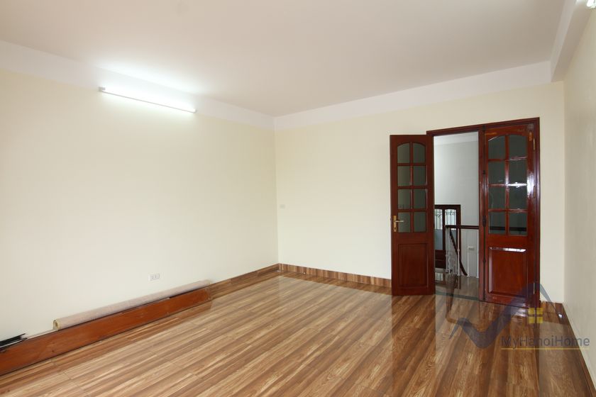 unfurnished-house-in-long-bien-district-short-walk-to-french-school-31