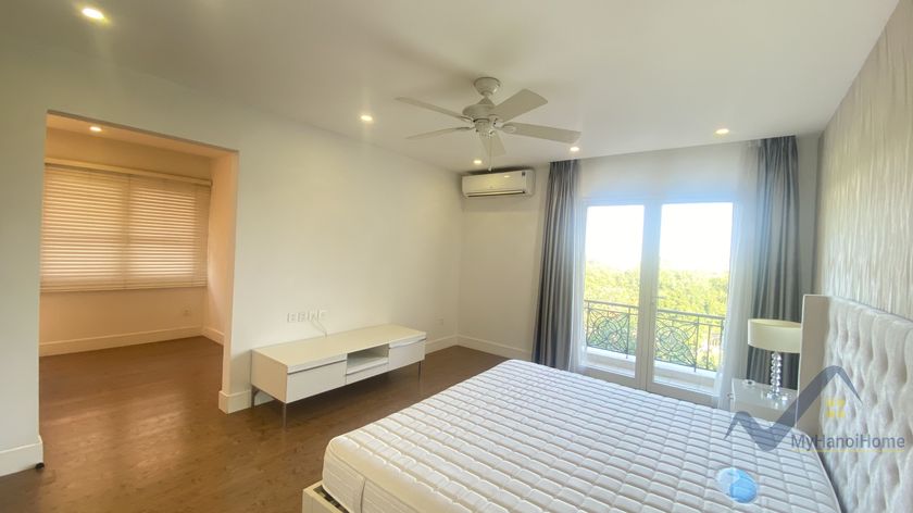 villa-for-rent-in-vinhomes-riverside-3-bedrooms-with-furnished-28