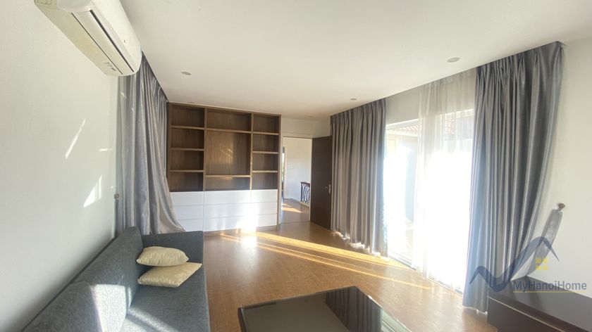 villa-for-rent-in-vinhomes-riverside-3-bedrooms-with-furnished-31