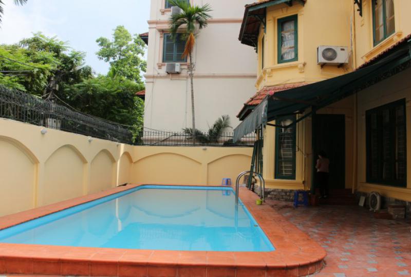 Villa for rent Tay Ho outdoor swimming pool, car access
