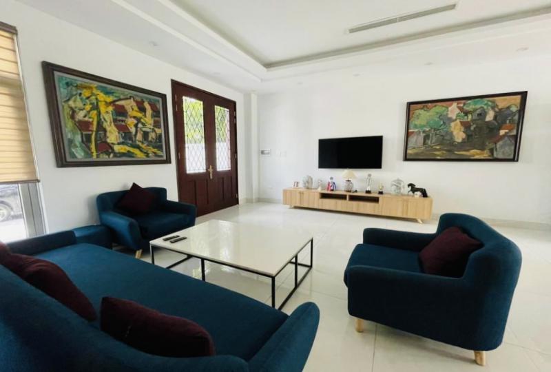 Villa in Nguyet Que Vinhomes Harmony for rent furnished