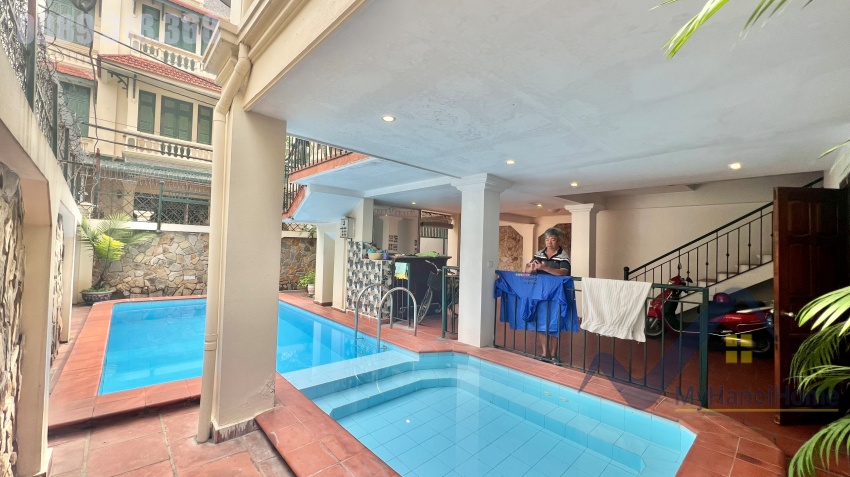 villa-in-tay-ho-for-rent-with-swimming-pool-on-to-ngoc-van-2
