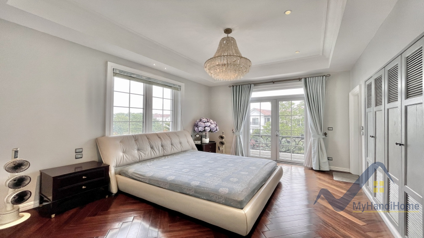 villa-vinhomes-riverside-to-rent-with-04-bedrooms-furnished-36