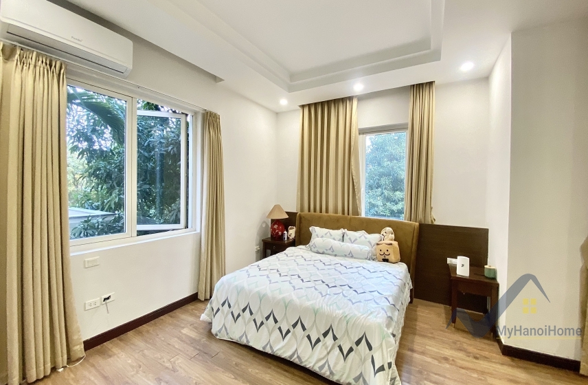 vinhomes-riverside-5-bedroom-semi-detached-villa-for-rent-furnished-36