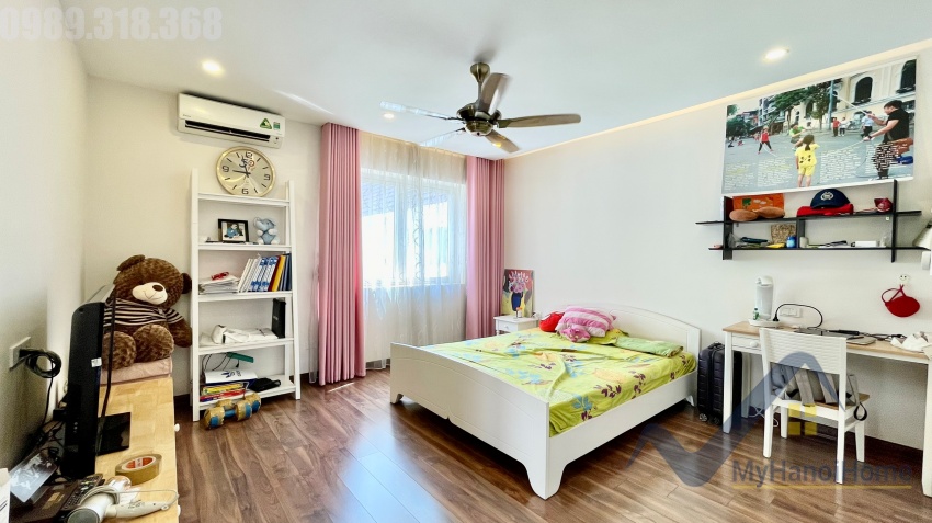 vinhomes-riverside-house-for-rent-with-furnished-4-bedrooms-29