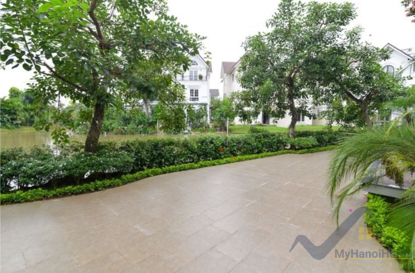 vinhomes-riverside-villa-with-4-bedrooms-rental-comes-with-furnished-42