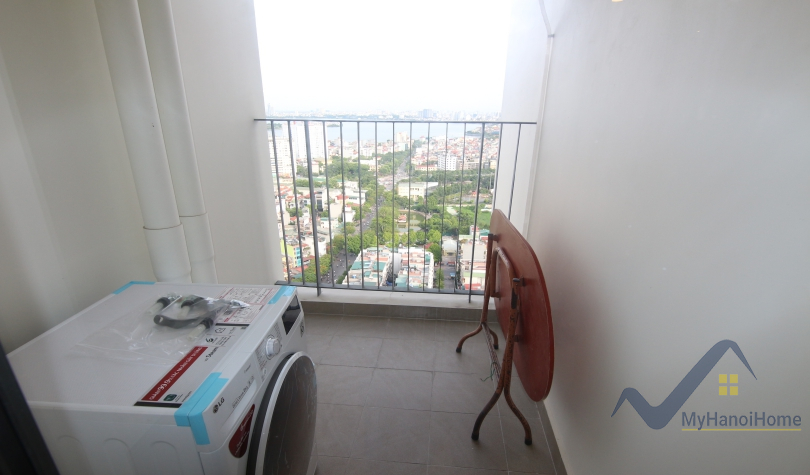 westlake-view-3-bedroom-apartment-to-rent-in-kosmo-tay-ho-6