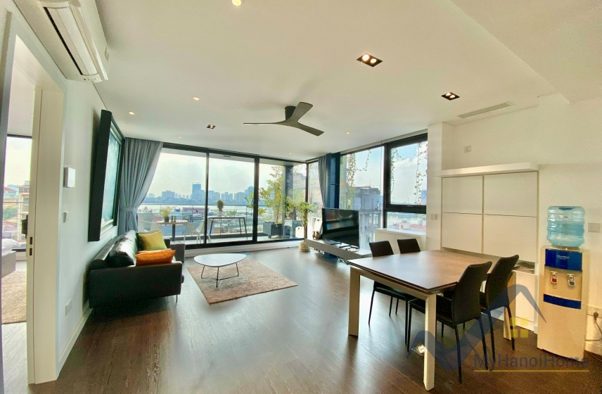 westlake-view-apartment-in-tay-ho-to-rent-on-to-ngoc-van-1bed-1
