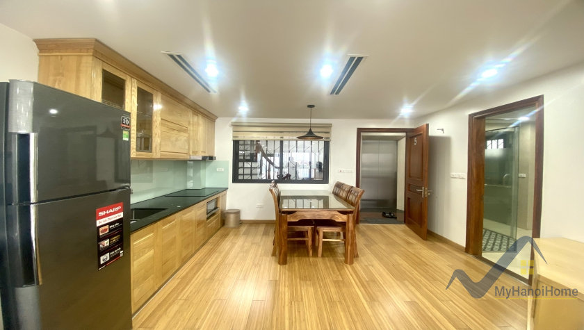 westlake-view-apartment-to-rent-in-tay-ho-with-2-bedrooms-4