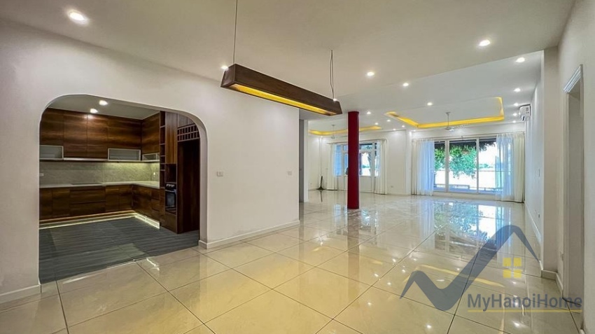 westlake-view-house-in-tay-ho-for-rent-with-5-bedrooms-8