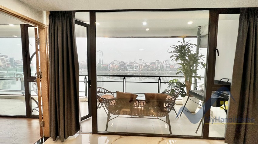 westlake-view-tay-ho-apartment-for-rent-with-2-bed-2-bath-2